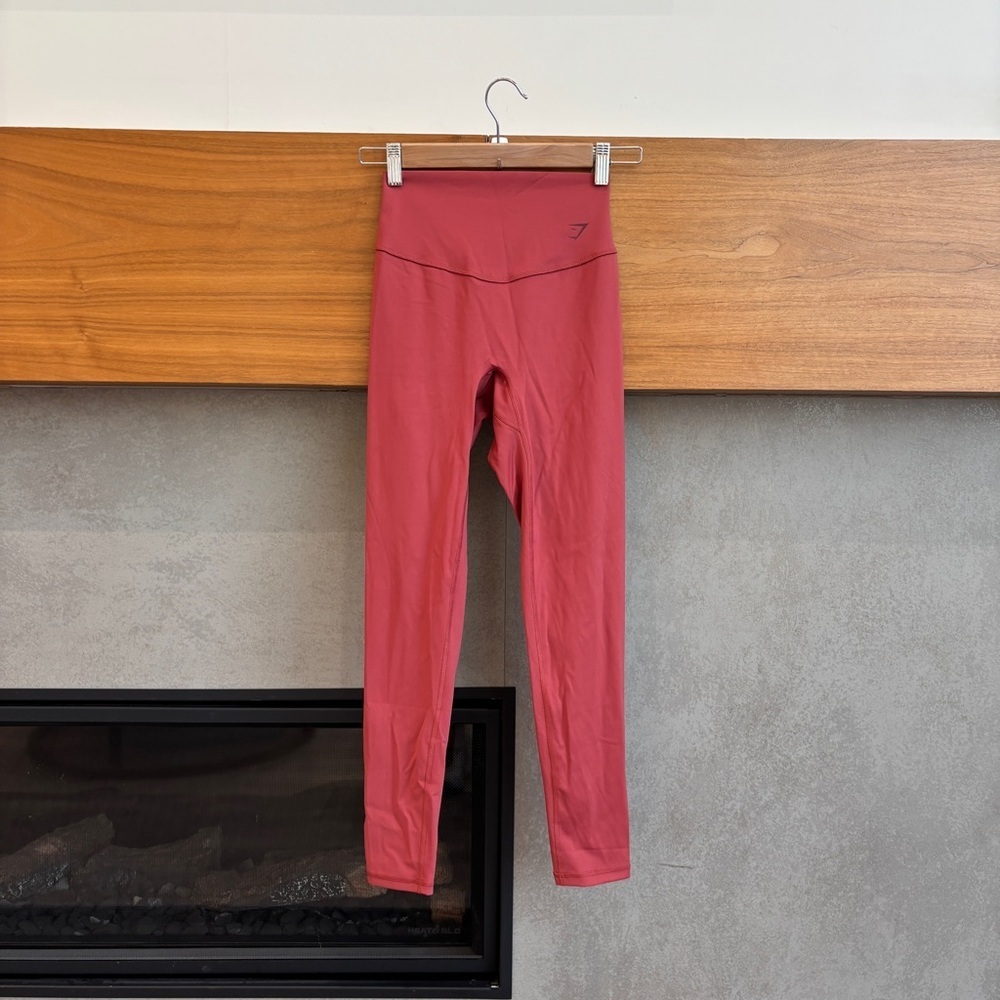 GYMSHARK WOMEN’S ELEVATE LEGGINGS, SIZE S‎